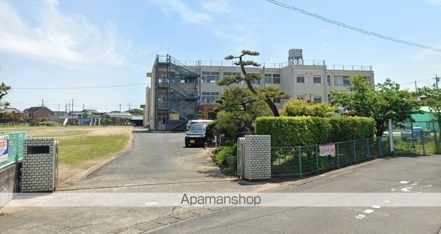 小学校　磐田市立豊浜小学校（小学校）まで2825m