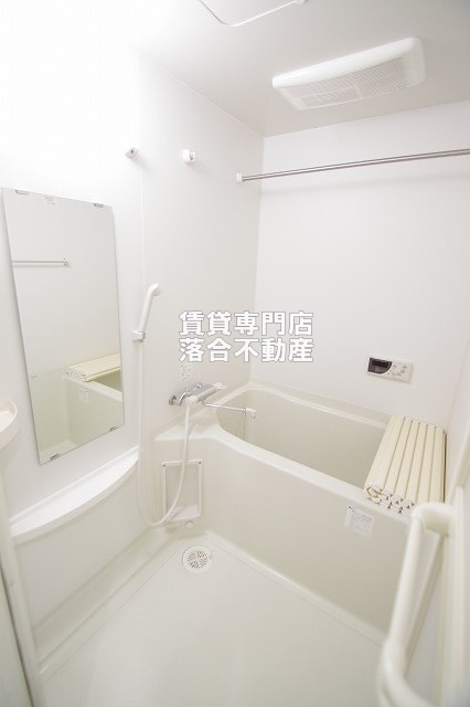 バス・シャワールーム　追い炊き機能付き