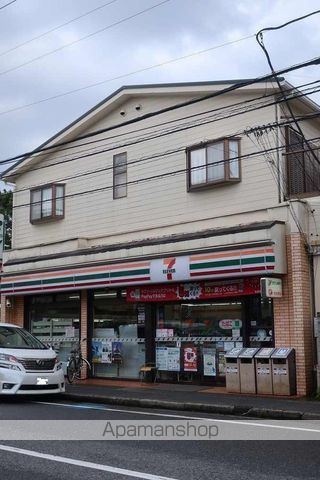 コンビニ　セブンイレブン（コンビニ）まで152m