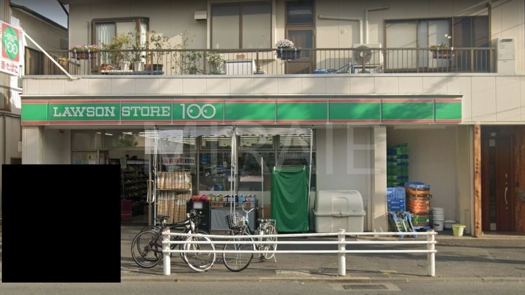コンビニ　ローソンストア100平塚三丁目店（コンビニ）まで100m