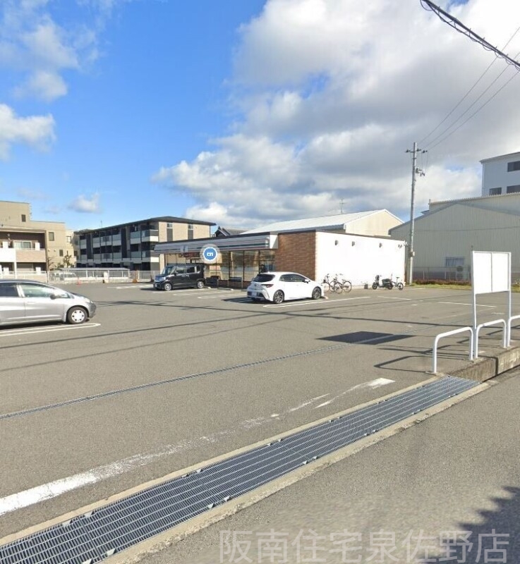 コンビニ　セブンイレブン泉佐野中町店（コンビニ）まで974m