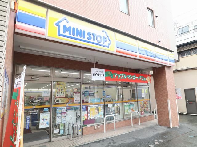コンビニ　ミニストップ（コンビニ）まで460m