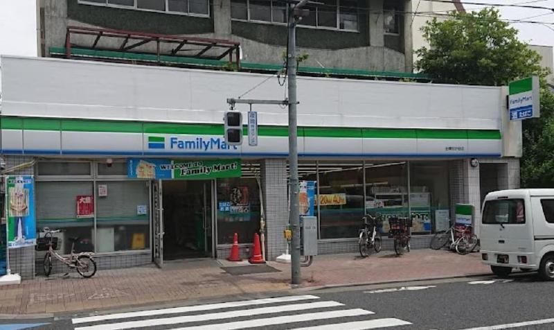 コンビニ　コンビニ（コンビニ）まで120m