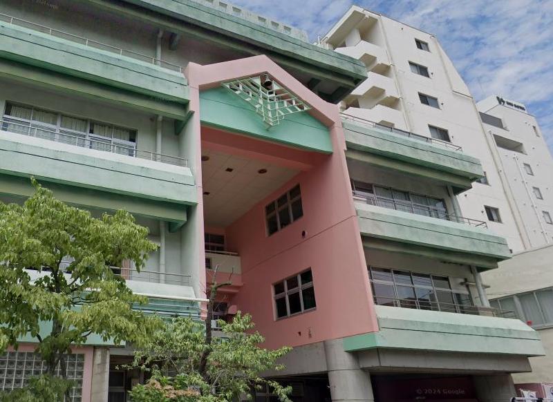 小学校　台東区立松葉小学校（小学校）まで220m