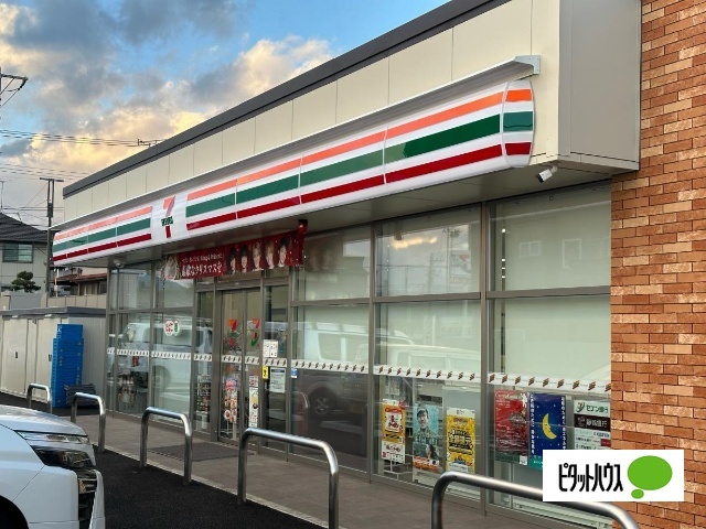 コンビニ　セブンイレブン富士宮小泉店（コンビニ）まで611m