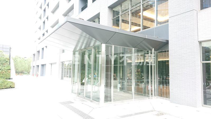 エントランス　清潔なエントランスです