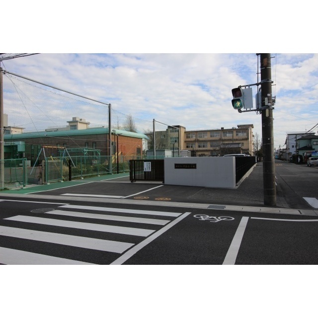 小学校　静岡市立中島小学校（小学校）まで1400m