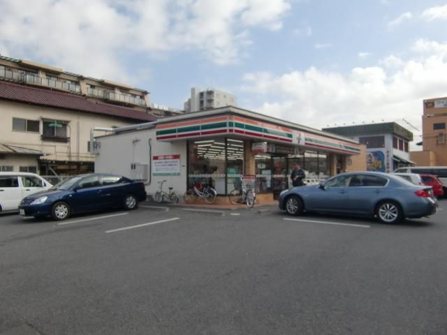 コンビニ　セブンイレブン（コンビニ）まで410m