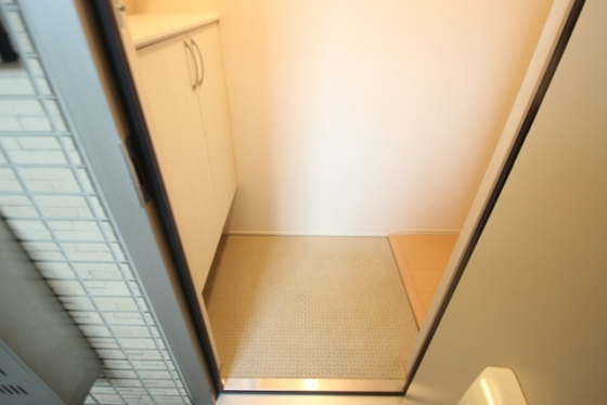 玄関　※別部屋の写真です