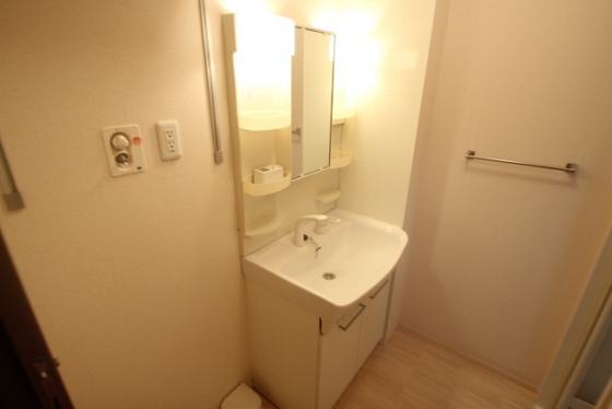 洗面設備　※別部屋の写真です