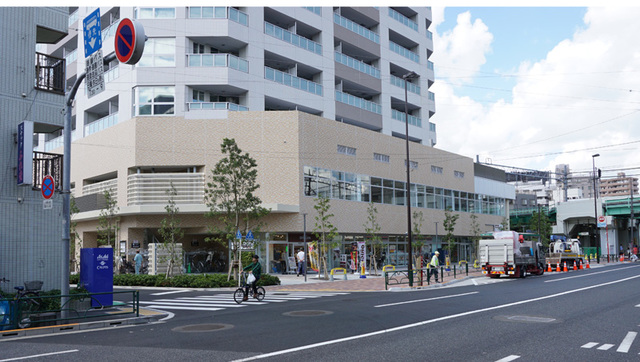 コンビニ　セブンイレブン三河島駅前店（コンビニ）まで207m