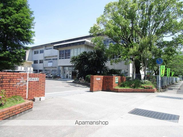 小学校　応神小学校（小学校）まで1651m