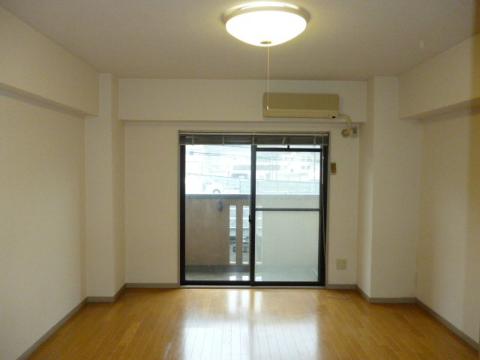 十一屋ブラウンシュガービルの居間写真