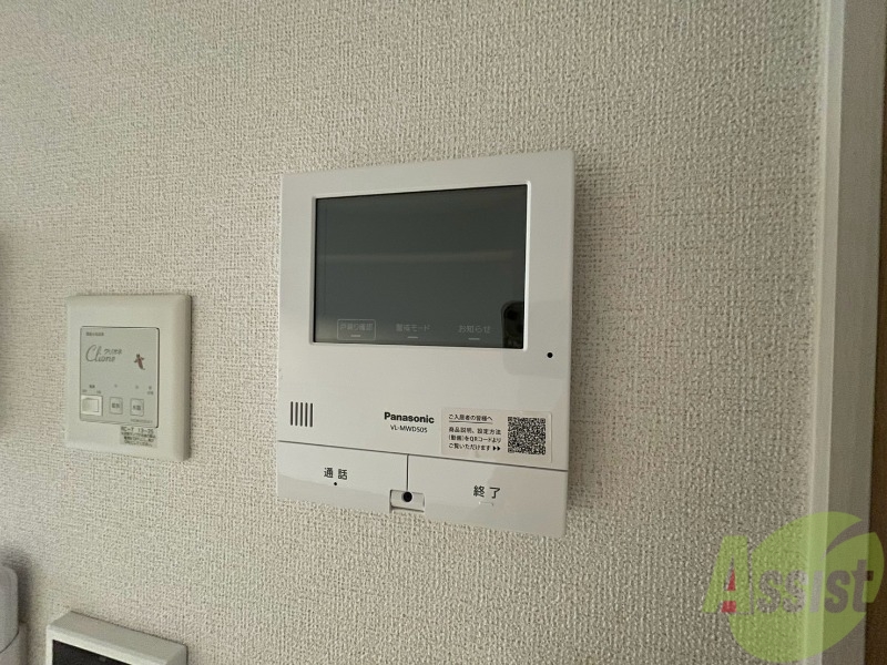 セキュリティ　ＴＶモニター付インターホンです。来客者の顔が見えるので安心！