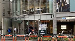 飲食店　スターバックスコーヒー 北参道店（飲食店）まで197m