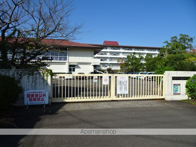 中学校　焼津中学校（中学校）まで926m
