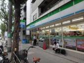 コンビニ　ファミリーマート釣鐘町店（コンビニ）まで175m