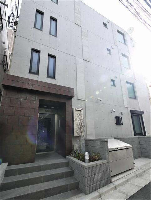 建物外観　外壁ガラス仕上げ