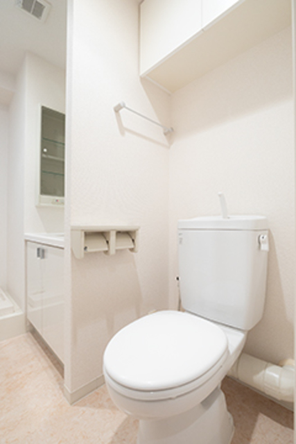 トイレ　※写真は同タイプ住戸です。