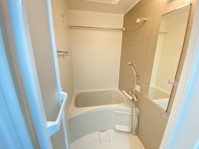 バス・シャワールーム　同一タイプです。