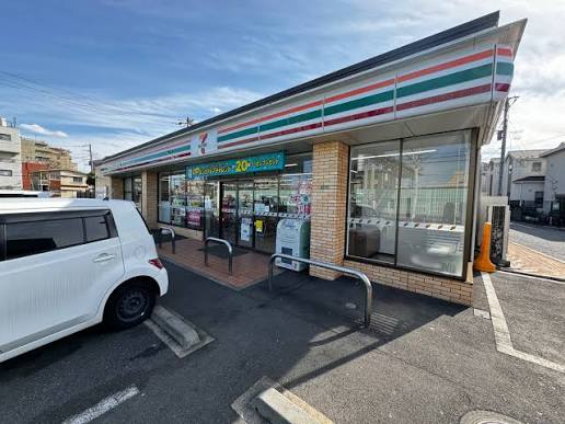 コンビニ　セブンイレブン練馬インター店（コンビニ）まで368m
