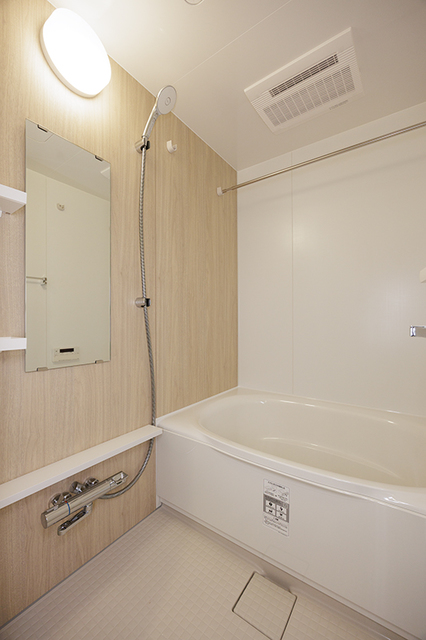 バス・シャワールーム　※写真は同タイプ住戸です。