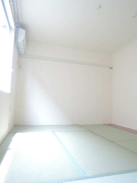 その他部屋・スペース　明るい和室です♪