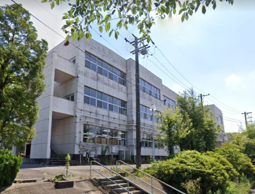 小学校　東浦町立石浜西小学校（小学校）まで451m