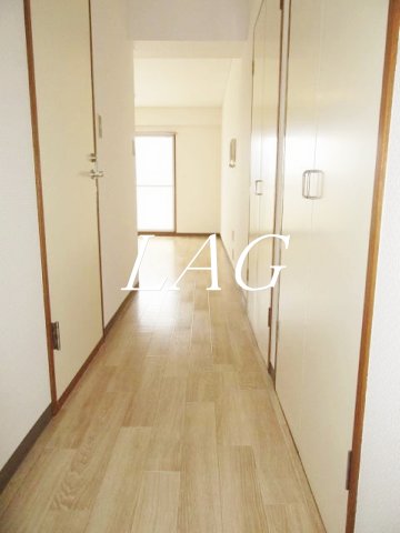 玄関　玄関です。