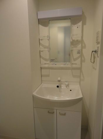洗面設備　※モデルルームの写真となります