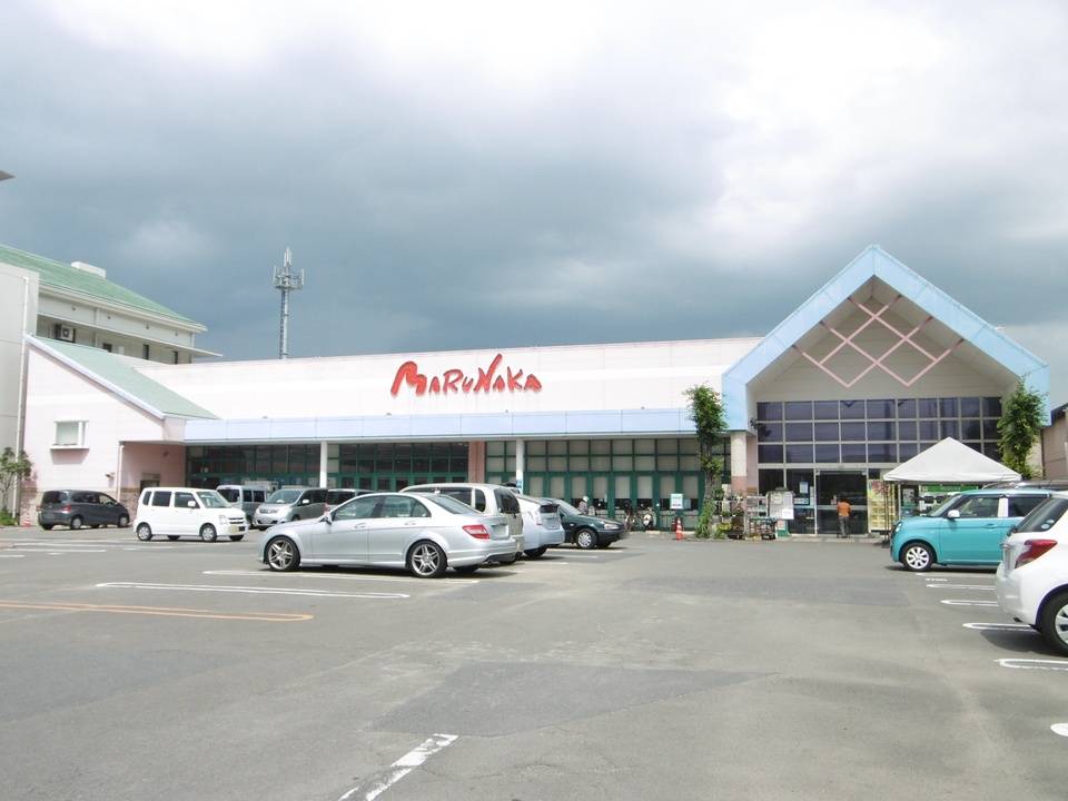 スーパー　マルナカ高岡店（スーパー）まで687m