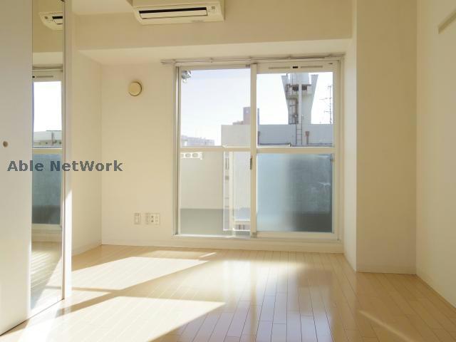居室・リビング　※同物件別部屋の写真です。