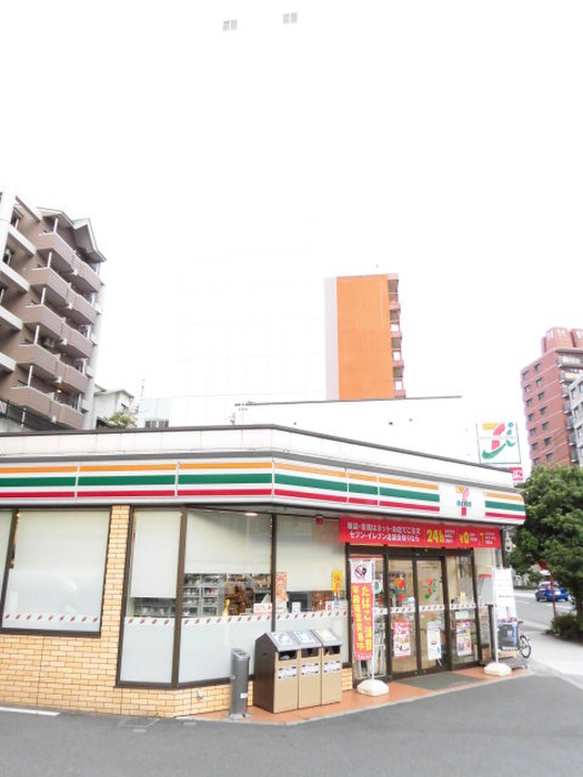 コンビニ　7イレブン（コンビニ）まで150m