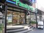 コンビニ　ファミリーマート南青山店（コンビニ）まで198m