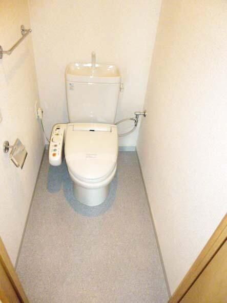 トイレ　清潔感のあるトイレです
