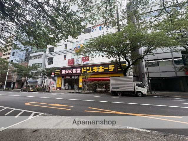 ショッピングセンター　ドン・キホーテ 中野駅前店（ショッピングセンター）まで46m