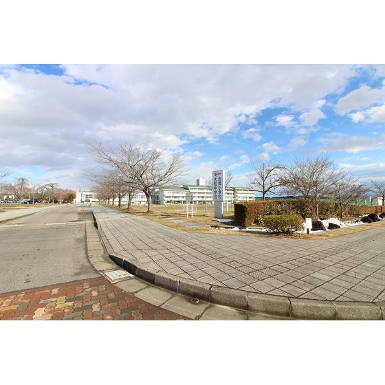 中学校　大和町立大和中学校（中学校）まで1877m