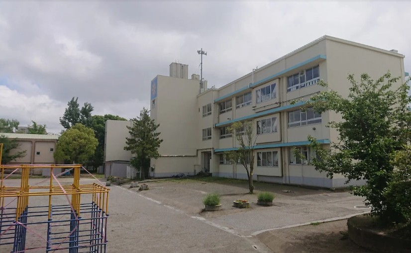小学校　志木第二小学校（小学校）まで4m