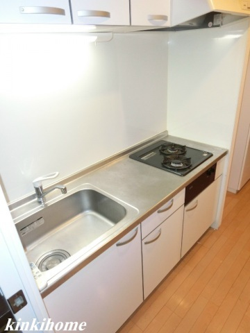 キッチン　写真は別のお部屋のものでございます