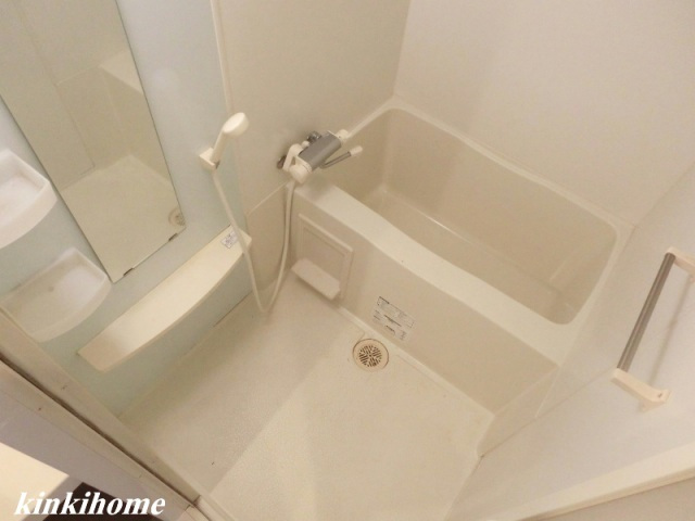 バス・シャワールーム　写真は別のお部屋のものでございます