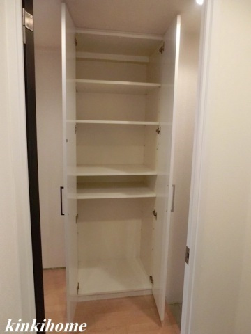 収納　写真は別のお部屋のものでございます