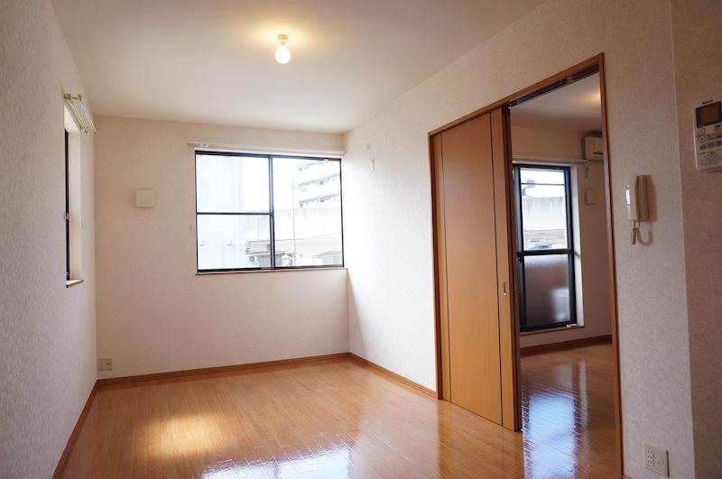 その他部屋・スペース　２面採光のＬＤＫ