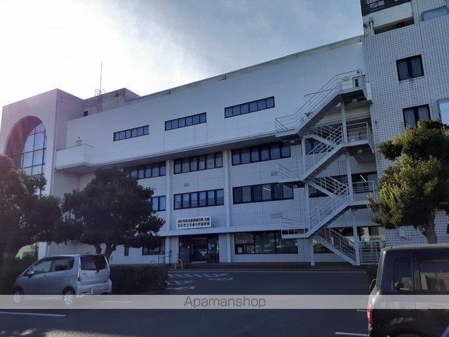 図書館　浜松市立流通元町図書館（図書館）まで1000m