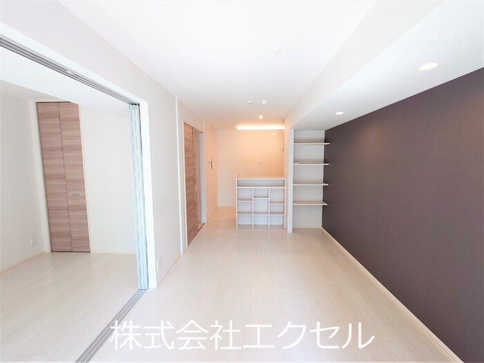 居室・リビング　同建物別室画像です