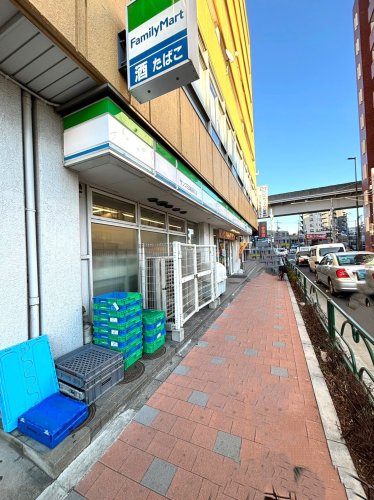 コンビニ　ファミリーマート サンズ田端新町店（コンビニ）まで515m