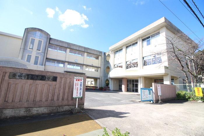 小学校　梅坪小学校（小学校）まで1000m