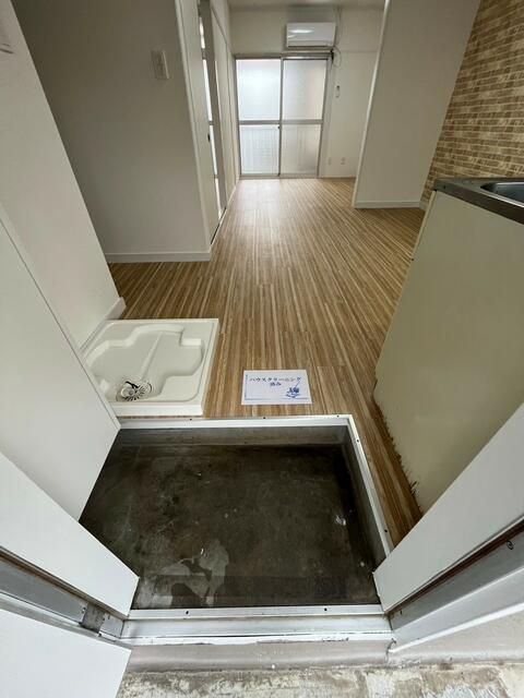 ＪＲ青梅線 羽村駅 徒歩19分 2階建 築47年の玄関写真