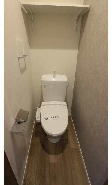 トイレ　落ち着いた色調のトイレです♪