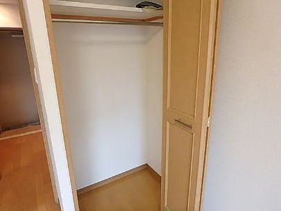 収納　参考写真：別部屋タイプ