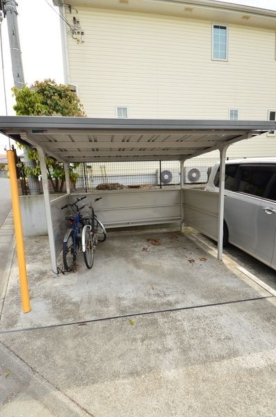 その他共有部分　♪屋根付き駐輪場♪